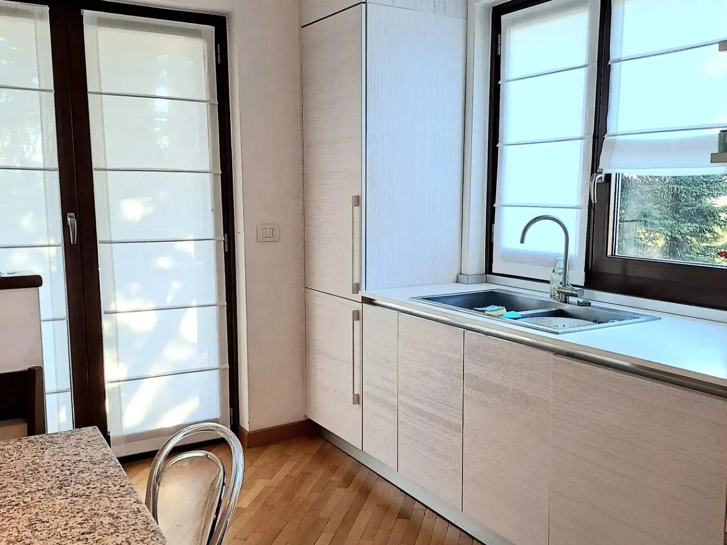 Appartement Philo Bobi à Lonate Ceppino Séjour chez l'habitant